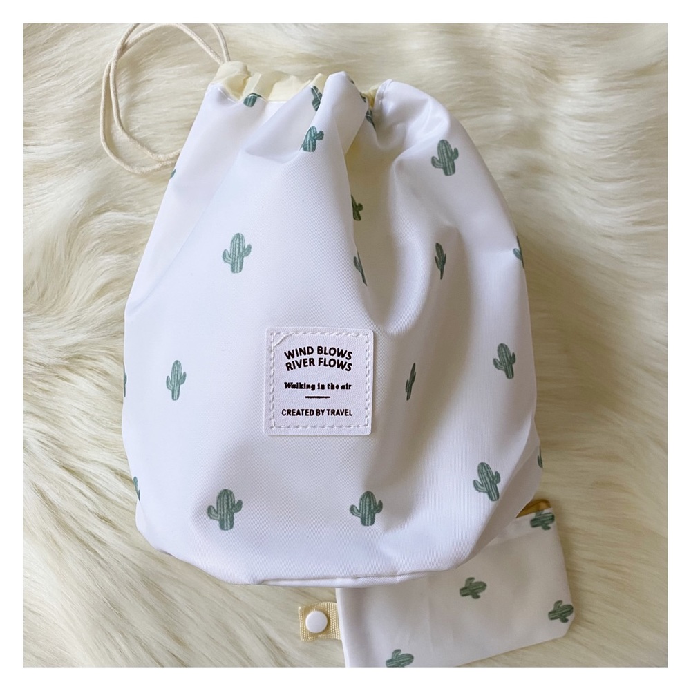 Cosmetics Pouch